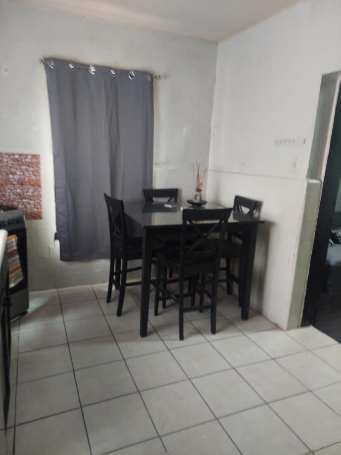 Вилла Casa En La Zona Centro De La Ciudad Сьюдад-Хуарес Экстерьер фото